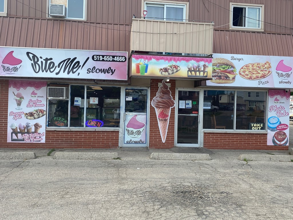 Bite Me Cambridge | 811 Barbara Ct, Cambridge, ON N3H 2N3, Canada | Phone: (519) 650-4666