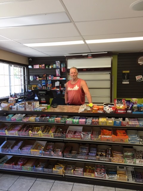 Zoom Food and Gas | 5723 Sooke Rd, Sooke, BC V9Z 0C4, Canada | Phone: (778) 425-4222