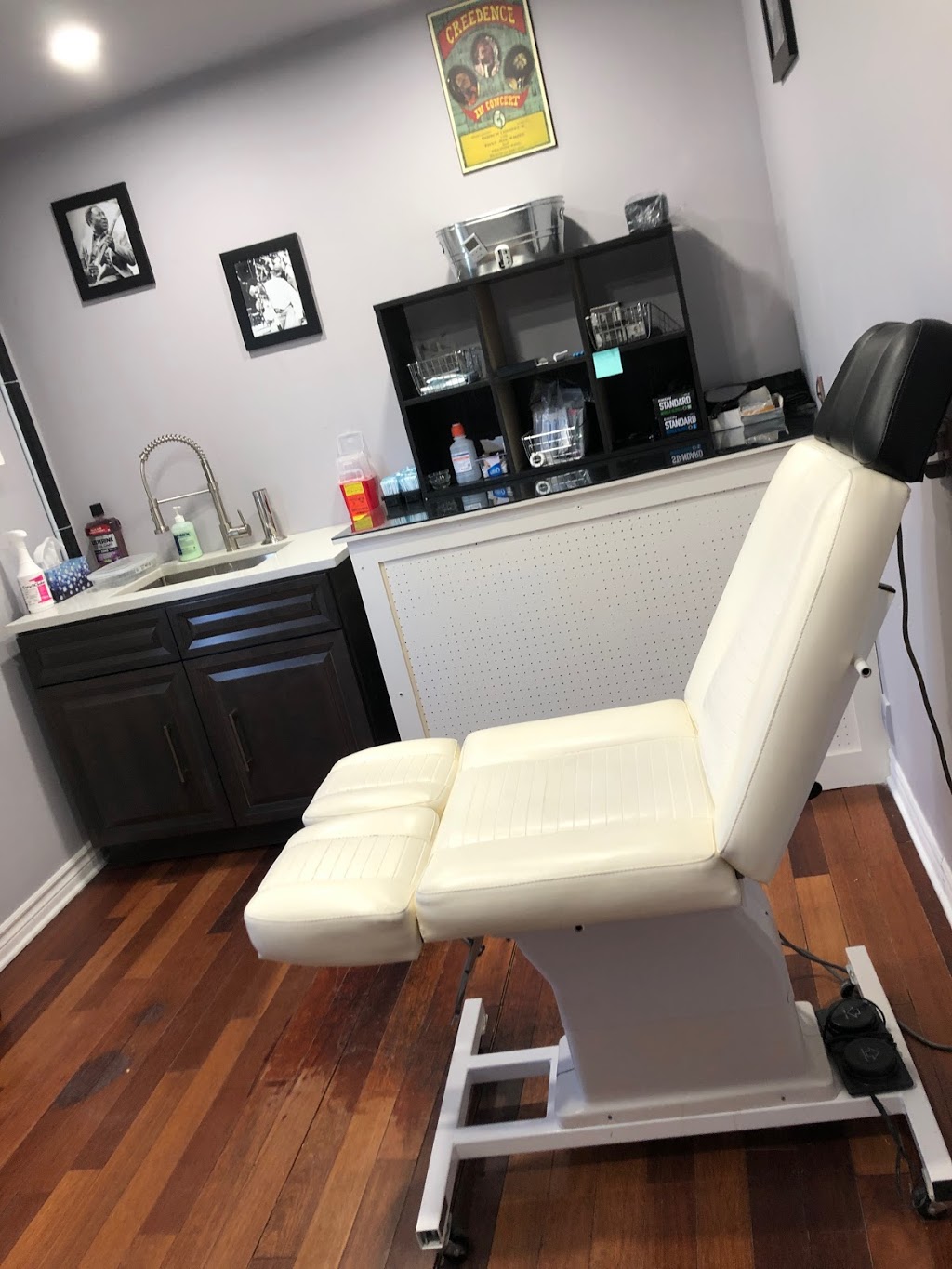 Comfortably Numb Tattoo & Piercing Studio | #1131, Merrickville-Wolford, ON K0G 1N0, Canada | Phone: (613) 713-3333