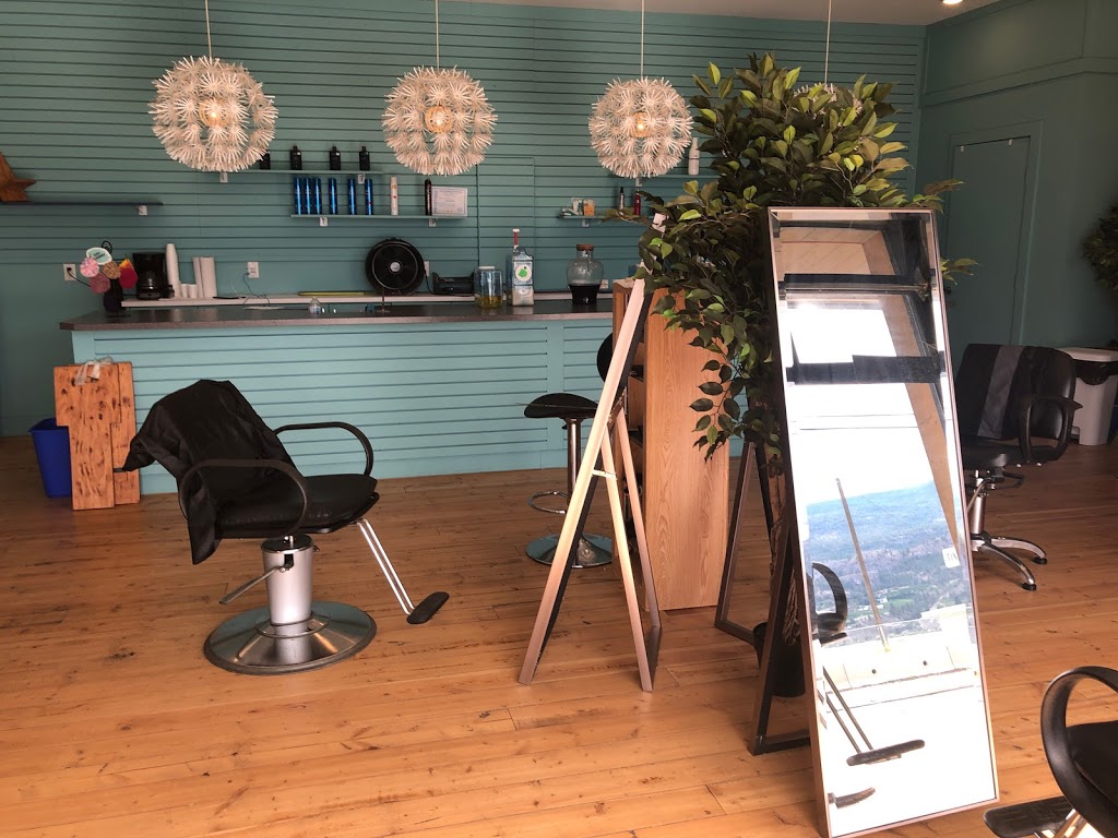 Beauty on the Beach | 4145 Skaha Lake Rd Unit 3, Penticton, BC V2A 6J7, Canada | Phone: (250) 486-7254