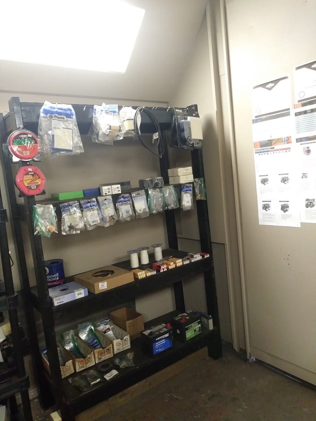 Maxsym Small Engine Repair | 51 Dufferin St, Fort Erie, ON L2A 2S4, Canada | Phone: (905) 380-8067