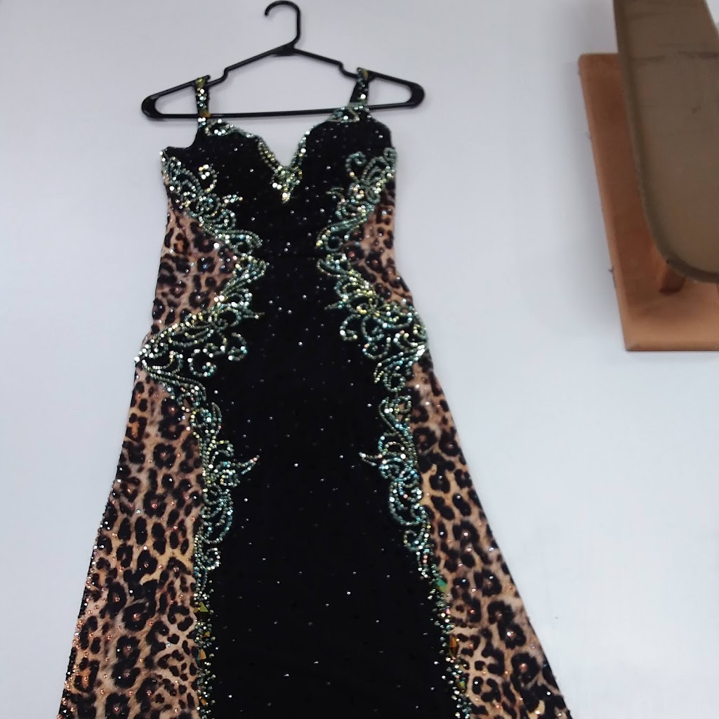 Mk Tailor & dry cleaners | 4 Spruce Ridge Dr #10, Spruce Grove, AB T7X 4S3, Canada | Phone: (780) 680-5853