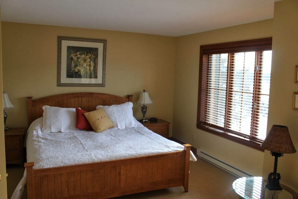 Tremblant Getaway | Allée du Sanctuaire, Mont-Tremblant, QC J8E 0C6, Canada | Phone: (514) 775-5976
