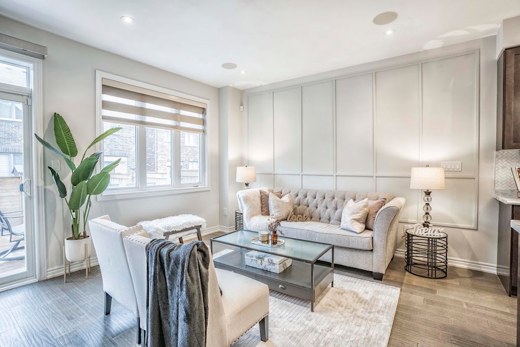 Re/Max Ultimate Realty Inc.: J.Man Homes Team | 1739 Bayview Ave, East York, ON M4G 3C1, Canada | Phone: (647) 983-5078