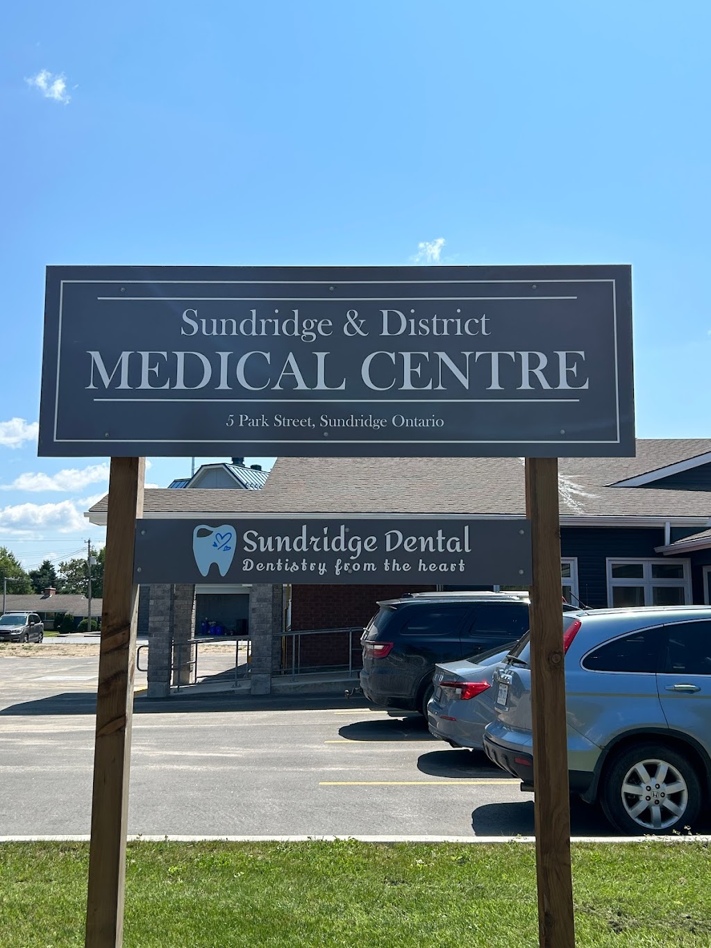 Sundridge & District Medical Centre | Box 1059, 5 Park St, Sundridge, ON P0A 1Z0, Canada | Phone: (705) 384-1277
