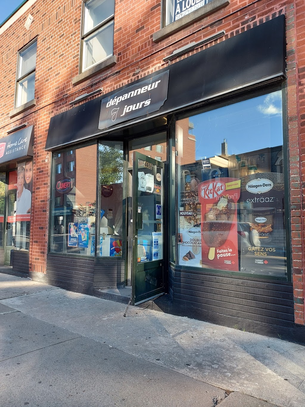 Dépanneur 7 Jours | 4466 Sainte-Catherine O, Westmount, QC H3Z 1R7, Canada | Phone: (438) 384-9299