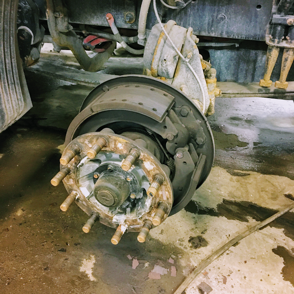 YYC Truck and Trailer Tech Services | 3575 56 Ave SE, Calgary, AB T2C 2A7, Canada | Phone: (403) 236-9238