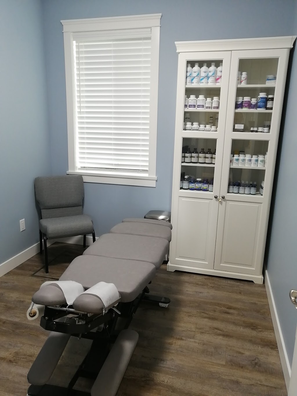 Dr. Larry Smith DC | 673 Temple St, Parksville, BC V9P 1A9, Canada | Phone: (250) 248-6333