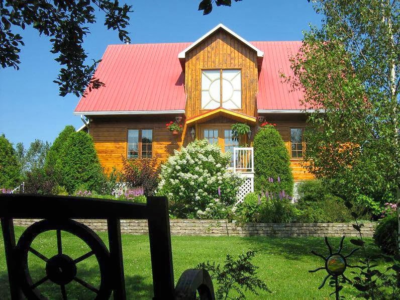 Gîte Soleil Levant | 300 Car Leo-Arbour, Trois-Rivières, QC G9B 7E6, Canada | Phone: (819) 377-1571
