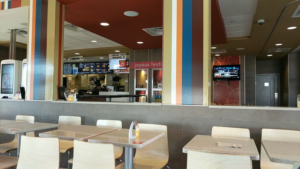 McDonalds | 17515 Rue Charles, Mirabel, QC J7J 1P3, Canada | Phone: (450) 434-1112