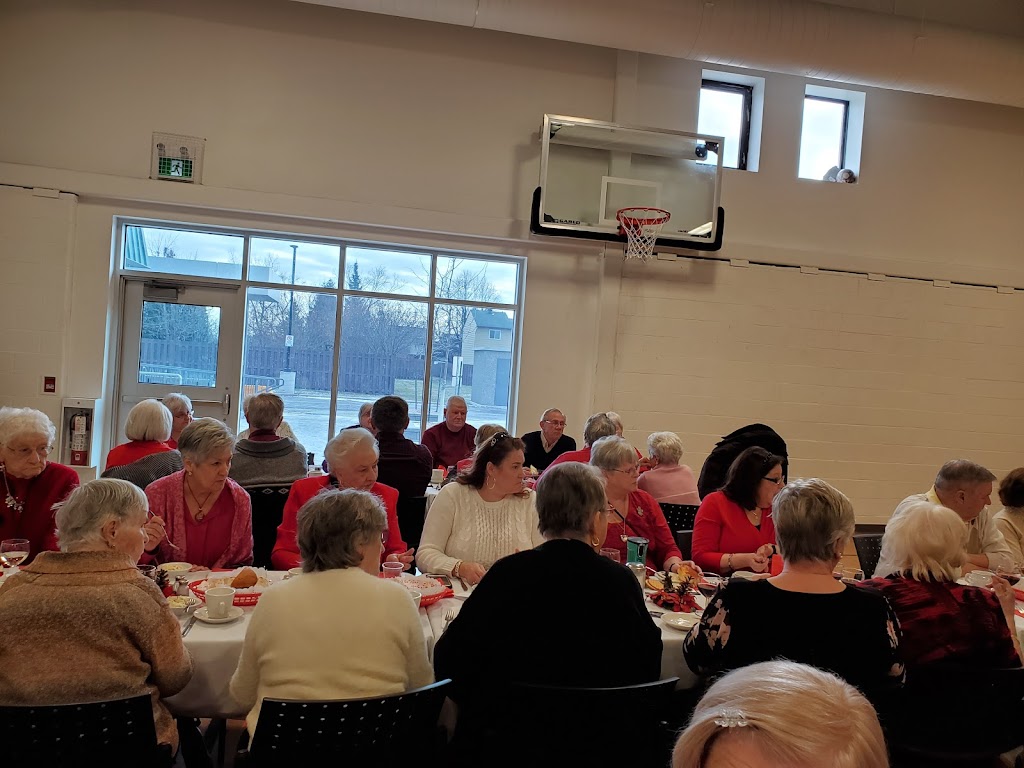 Pat Clark Community Center | 4355 Halmont Dr, Gloucester, ON K1J 8W6, Canada | Phone: (613) 748-1771