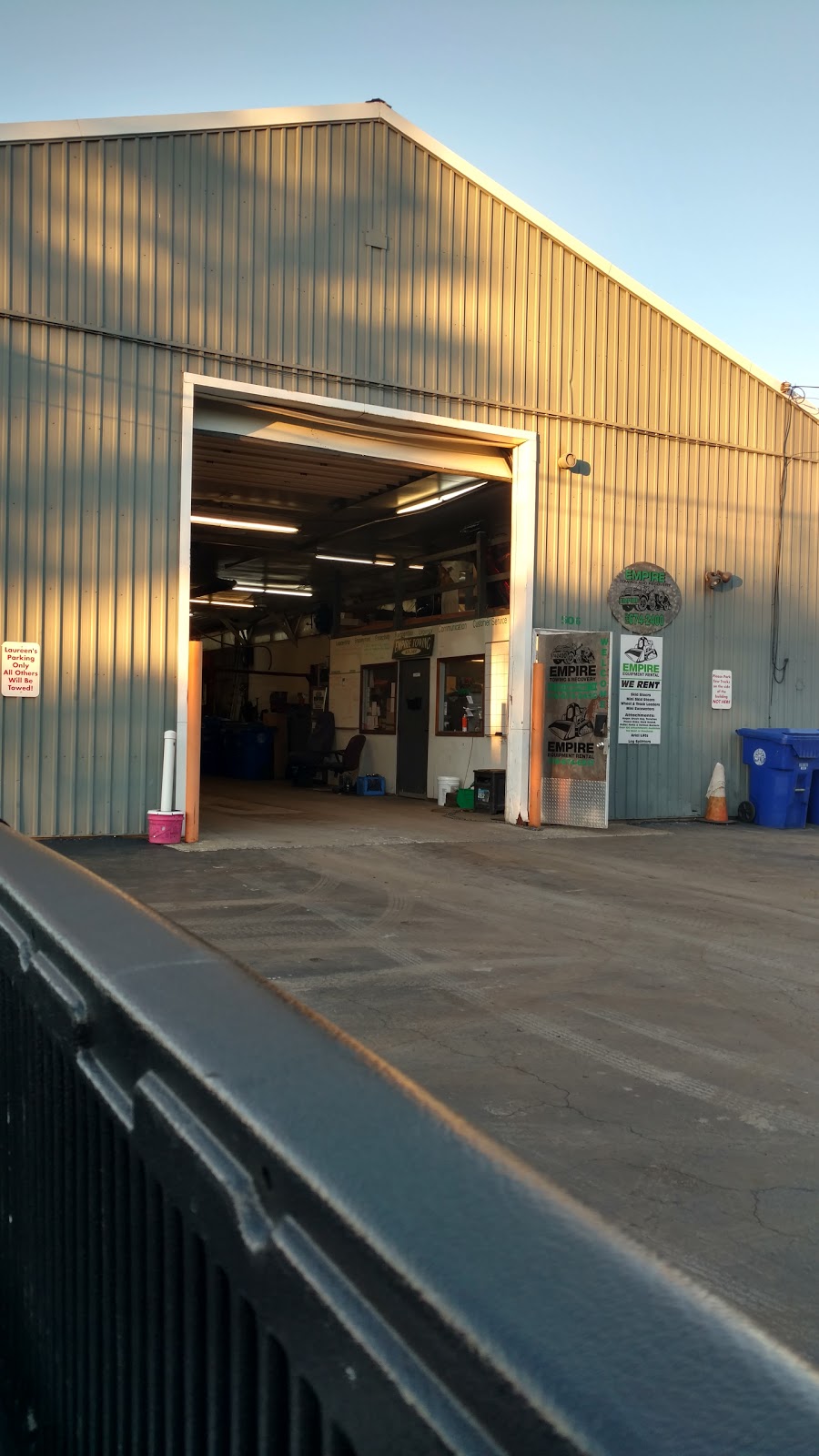 Empire Towing & Recovery | 506 Bullis Rd, West Seneca, NY 14224, USA | Phone: (716) 628-0128