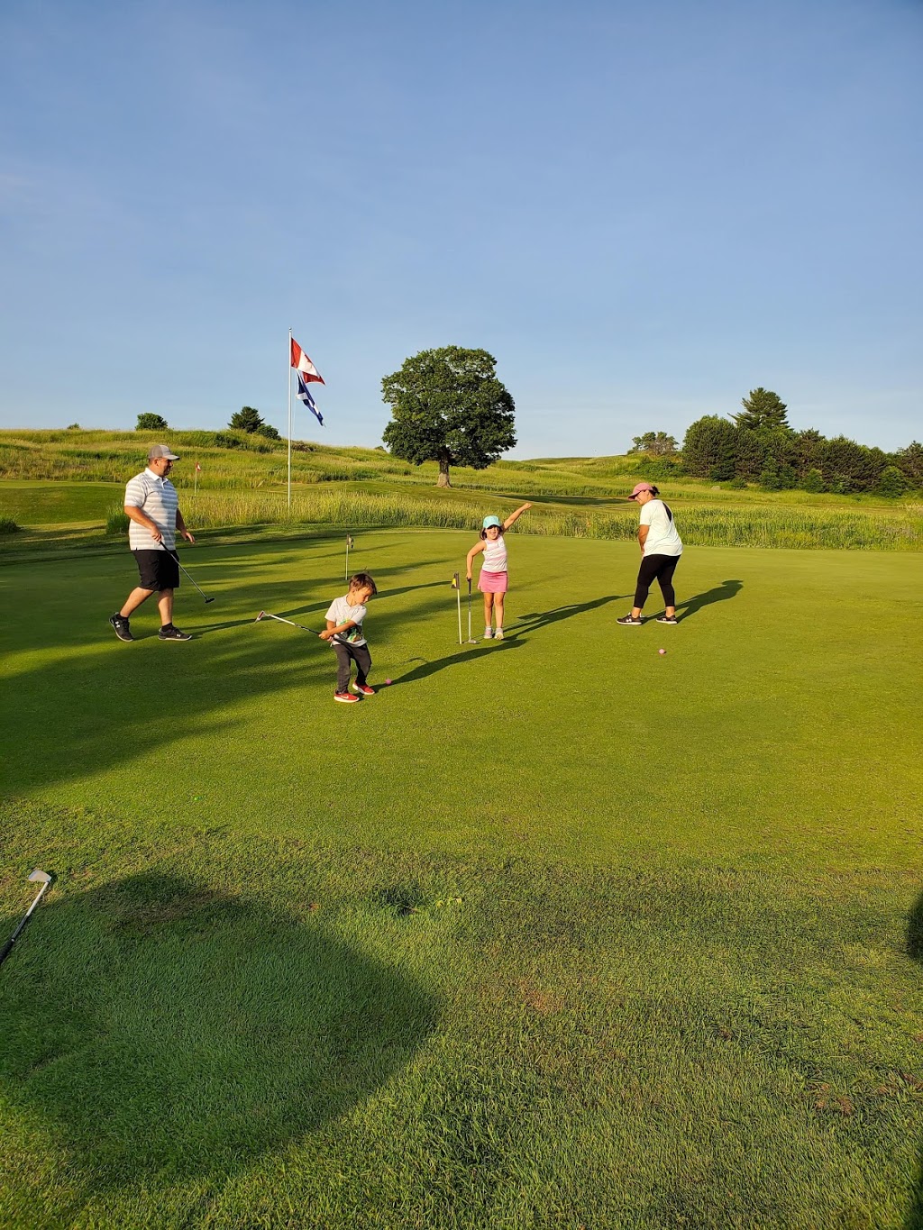 Muskoka Highlands Golf Links | 1036 S Monck Dr, Bracebridge, ON P1L 1W8, Canada | Phone: (705) 646-1060