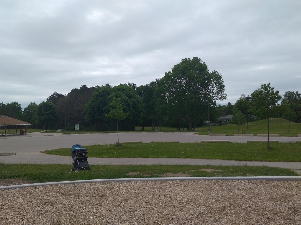 Homewood Park | 68 Woodside Dr, Orillia, ON L3V 3K9, Canada