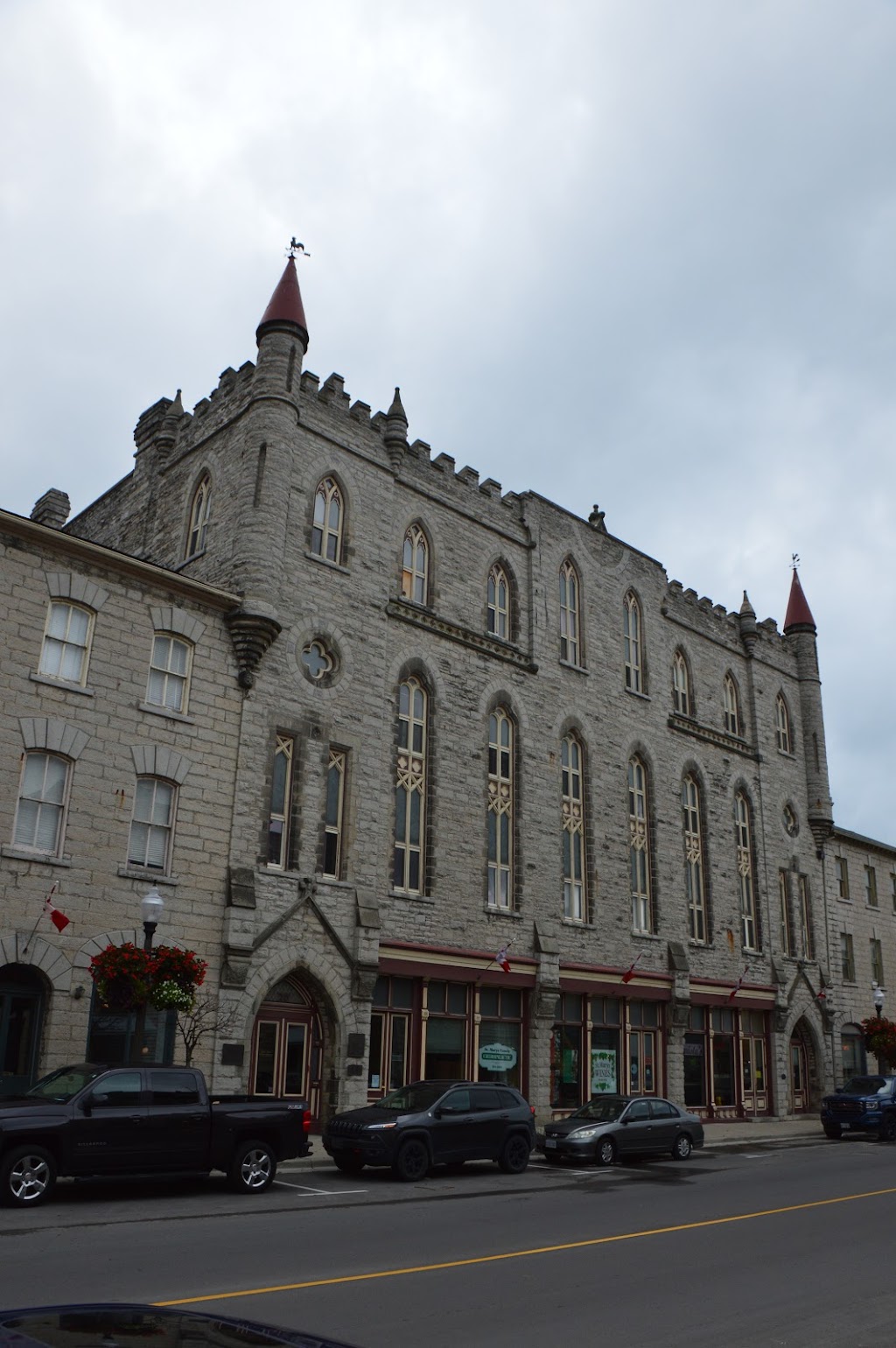St Marys Wines | 16 Water St S, St. Marys, ON N4X 1A4, Canada | Phone: (519) 284-3288