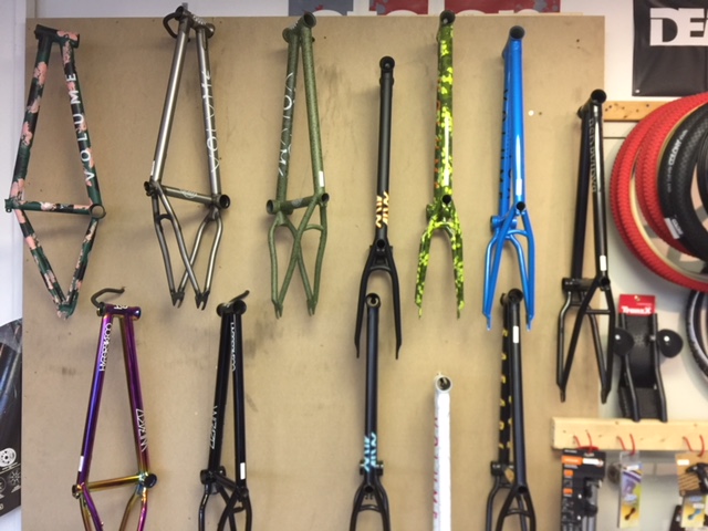 MBR Services - Sams Bmx Shop | 2300 Dixie Rd, Mississauga, ON L4Y 1Z4, Canada | Phone: (416) 268-9886