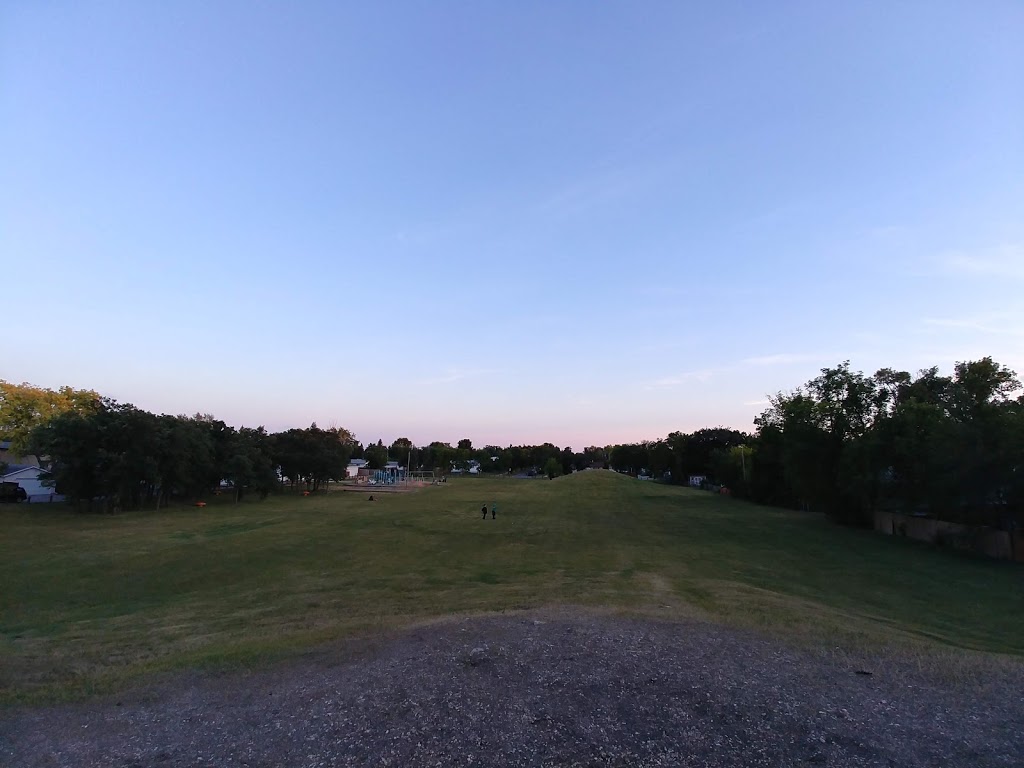 Lakewood Park | Winnipeg, MB R2Y 1Z5, Canada