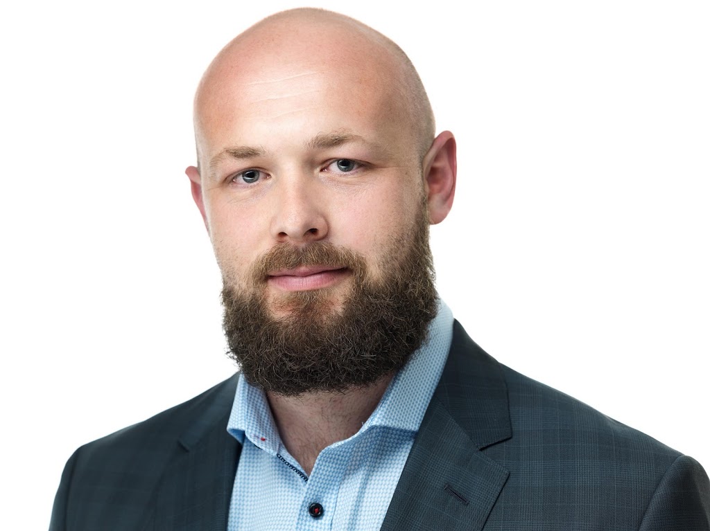 Artem Kostruba / Courtier immobilier Proprio Direct | 49 2e Av, LaSalle, QC H8P 2G3, Canada | Phone: (514) 652-2080