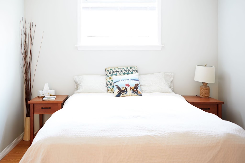 Cozy Creekside Bed and Breakfast | 482 Grotto Rd, Canmore, AB T1W 1J2, Canada | Phone: (403) 679-1790