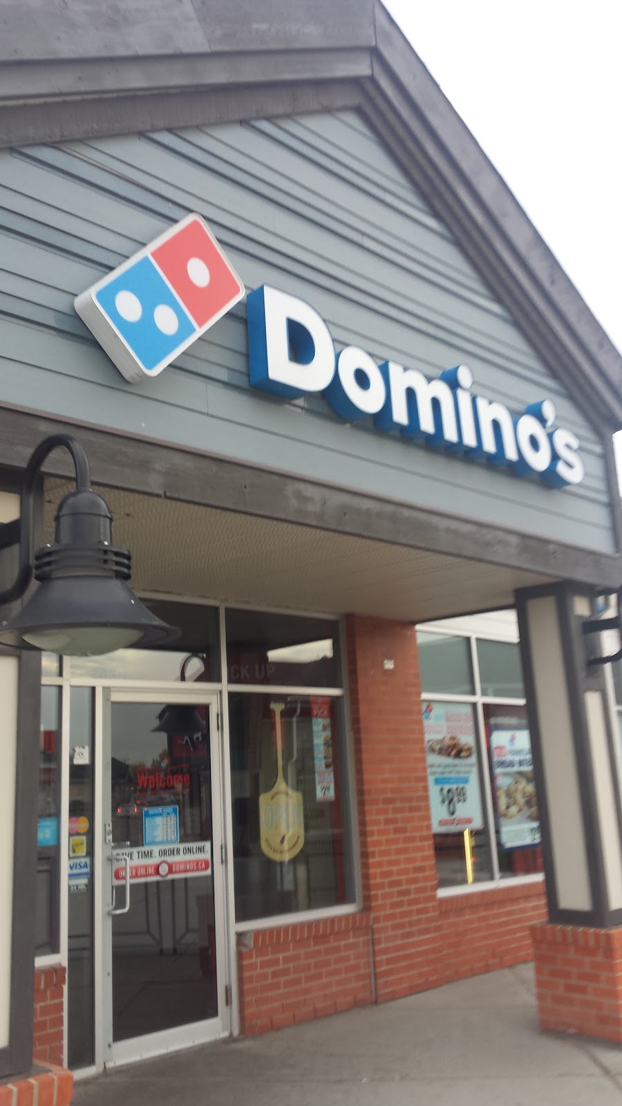 Dominos Pizza | 500 Country Hills Blvd NE Unit #424, Calgary, AB T3K 5H2, Canada | Phone: (403) 226-7400