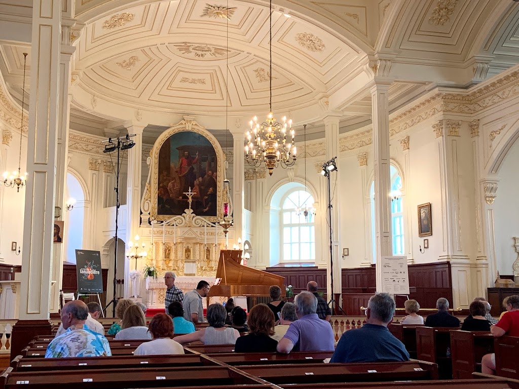 Église | 8 Boulevard Brassard, Saint-Paul, QC J0K 3E0, Canada