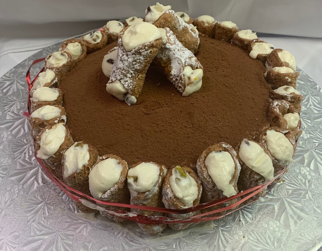 patisserie dolce francesco | Boul de Pierrefonds, Montréal, QC H9H 3P6, Canada | Phone: (514) 629-3634