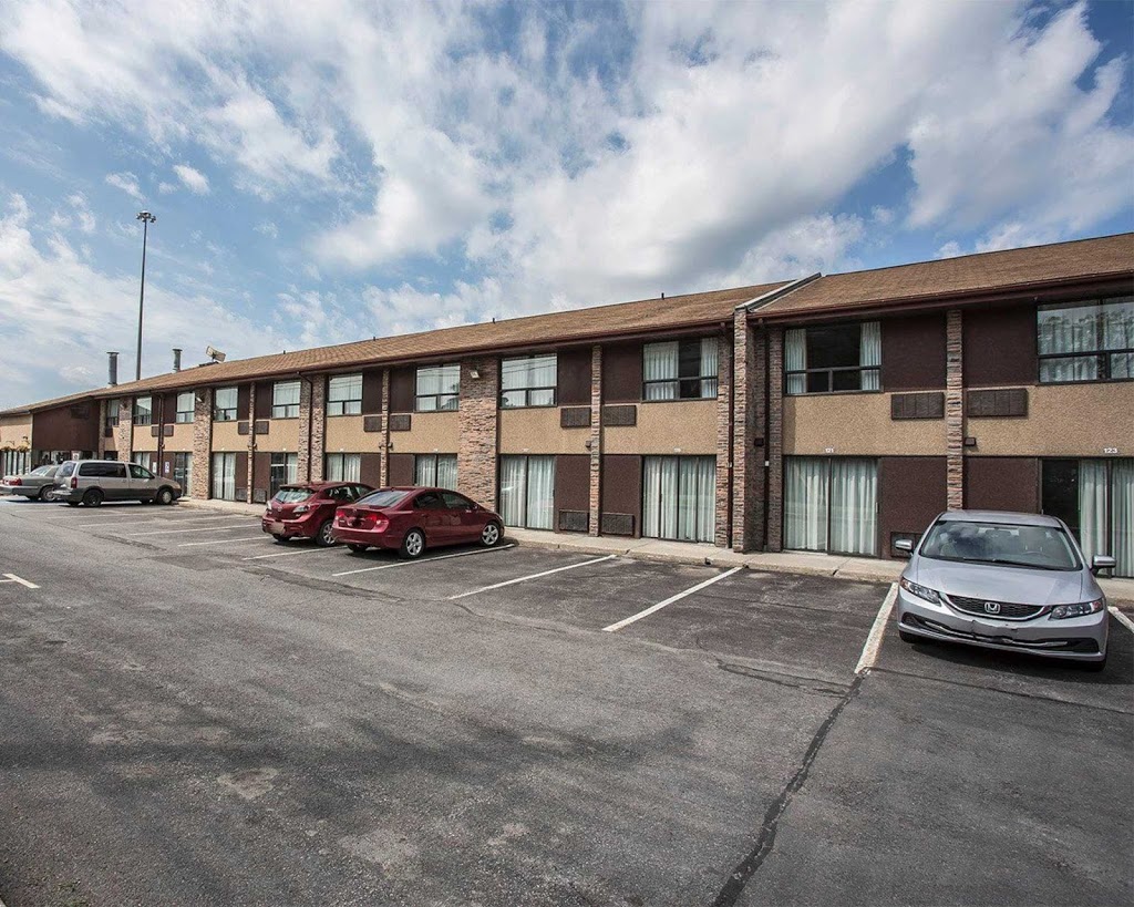 Comfort Inn Ottawa East | 1252 Michael St, Gloucester, ON K1J 7T1, Canada | Phone: (613) 744-2900
