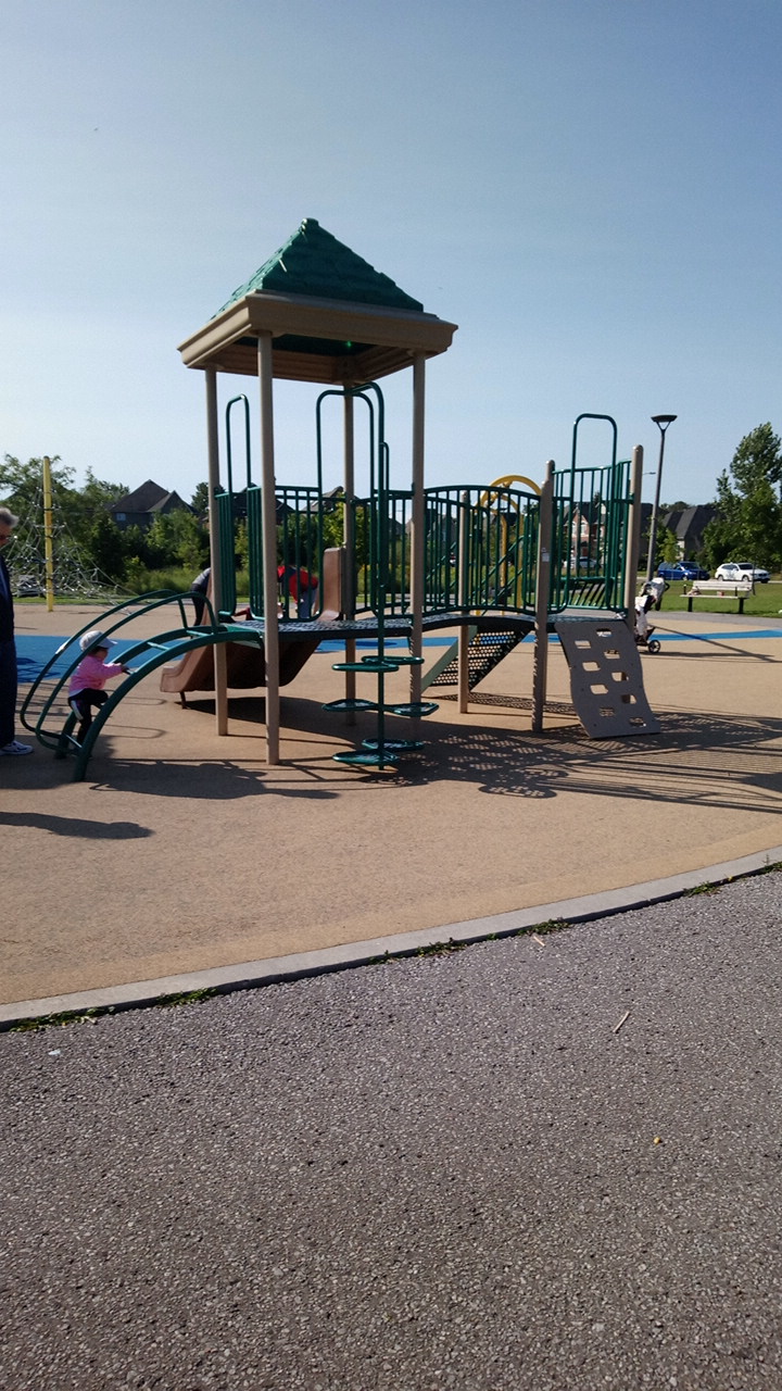Russell Tilt Park | 35 Blackforest Dr, Richmond Hill, ON L4E 2N8, Canada | Phone: (905) 771-8800