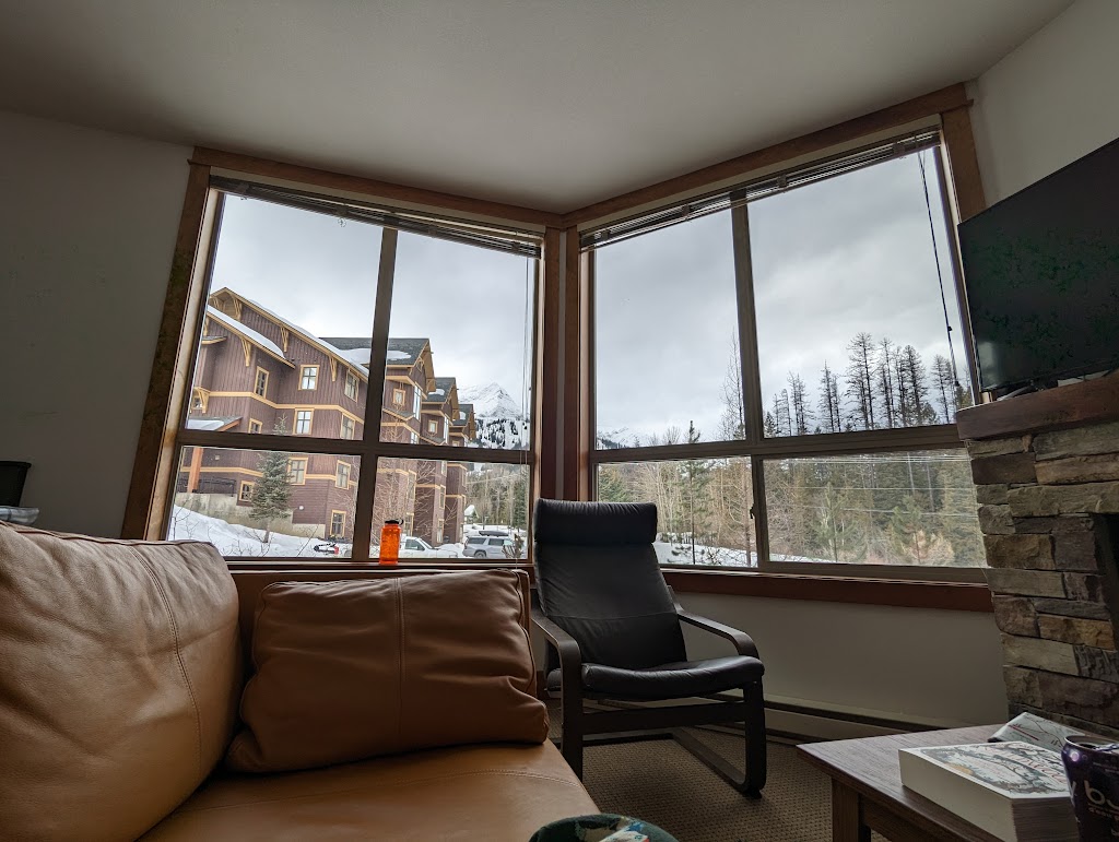 Fernie Lodging Co | 4559-B Timberline Crescent, Fernie, BC V0B 1M6, Canada | Phone: (800) 667-9911
