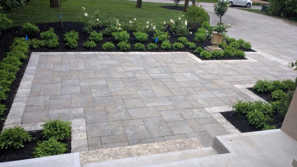Silverback Landscaping West Island | 534 Av. Meloche Office 200, Dorval, QC H9P 2T2, Canada | Phone: (438) 220-9470