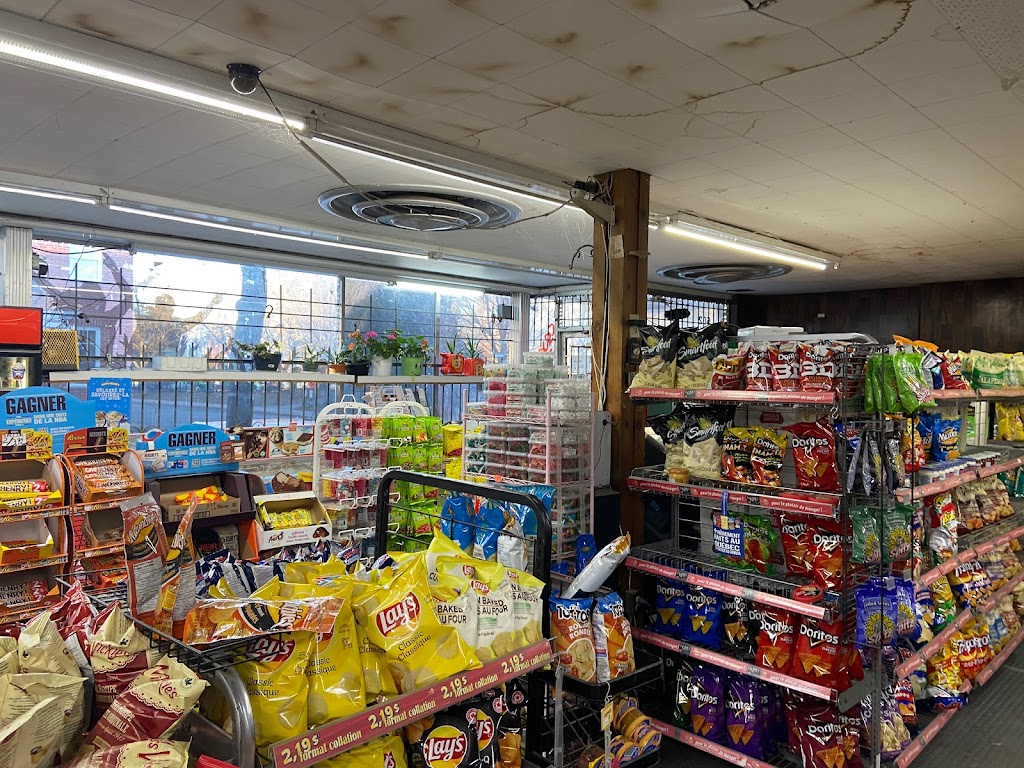 Depanneur Yanpeng | 502 Rue Bourgeoys, Montréal, QC H3K 2M4, Canada | Phone: (514) 935-6967