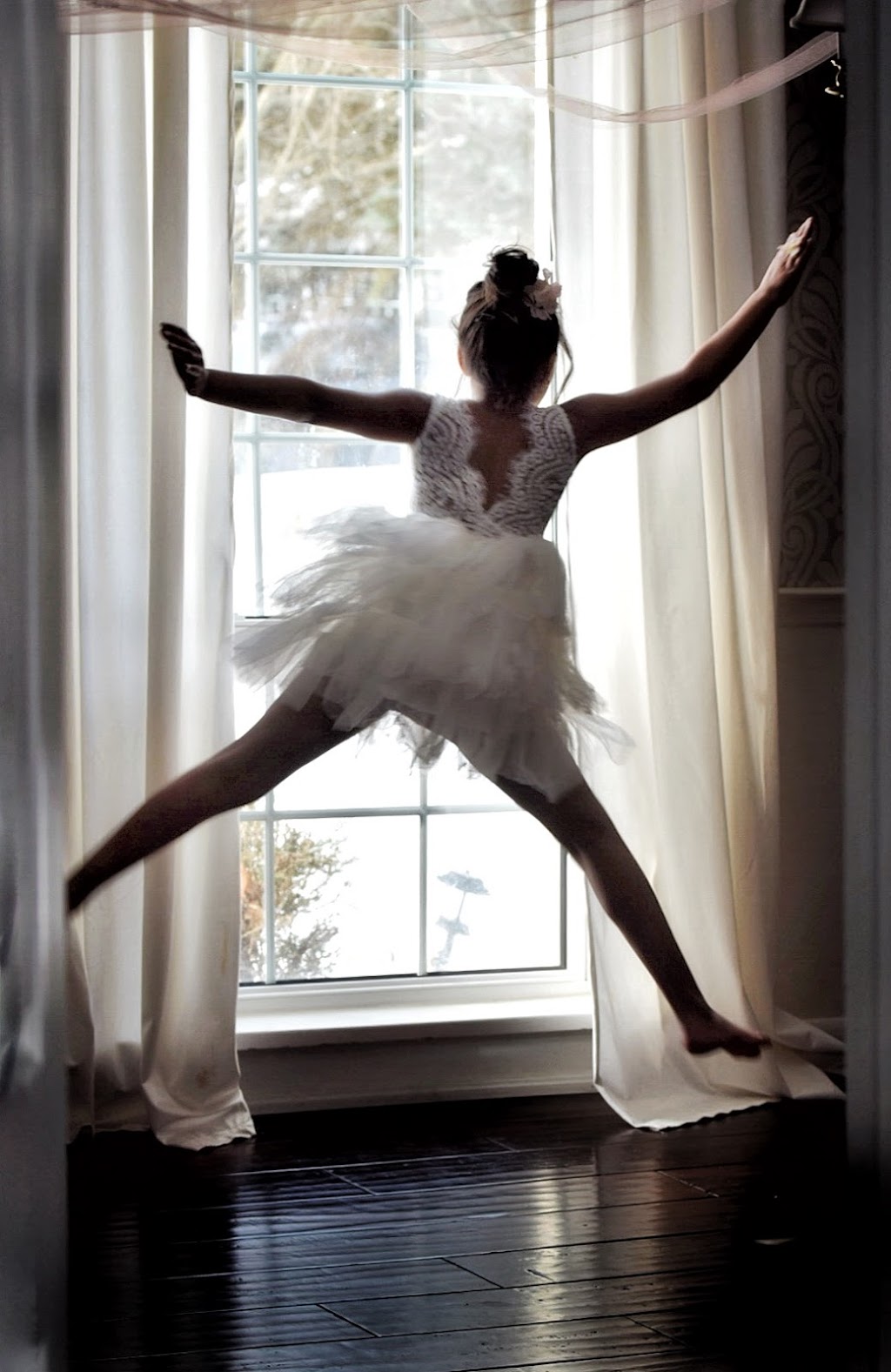 Amorele’s Photo Studio | 141 Judith Crescent, Ancaster, ON L9G 1L3, Canada | Phone: (905) 818-4575