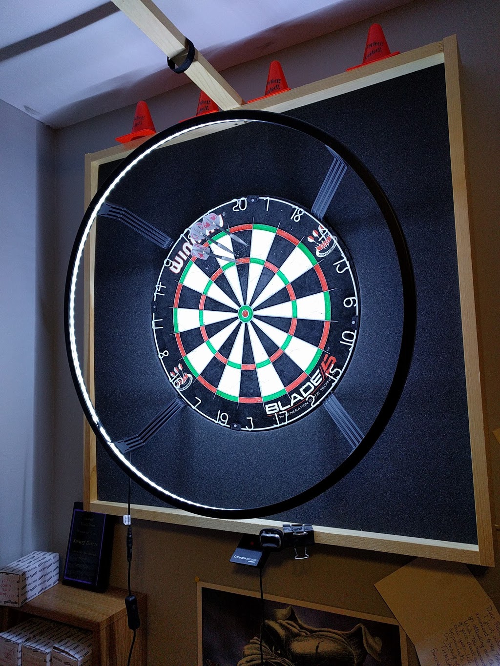 Smurf Darts | 544 Parkview Crescent, Cambridge, ON N3H 4X7, Canada | Phone: (519) 653-0973