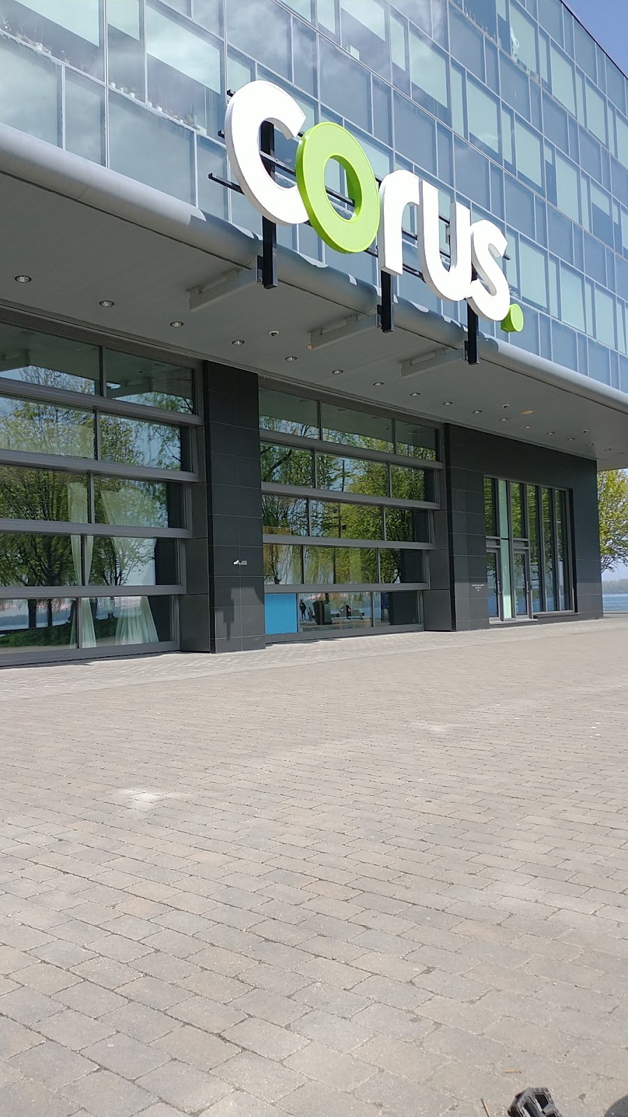 102.1 The Edge | 25 Dockside Dr, Toronto, ON M5A 1B6, Canada | Phone: (416) 870-3343