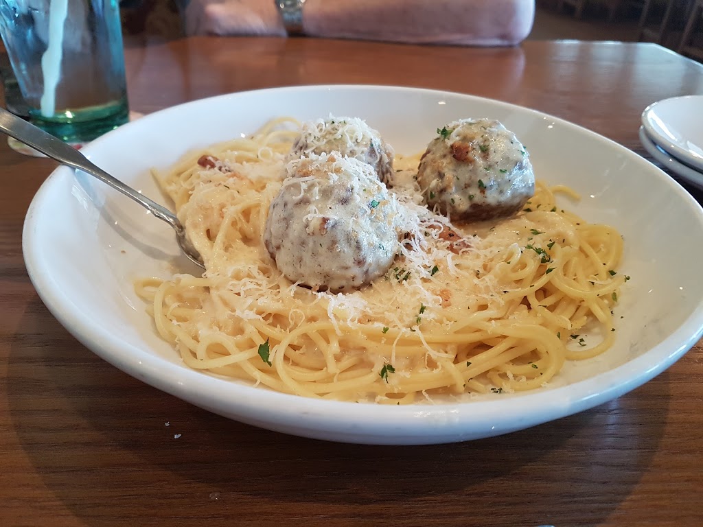 Olive Garden Italian Restaurant | 51 Reenders Dr, Winnipeg, MB R2C 5E8, Canada | Phone: (204) 661-8129
