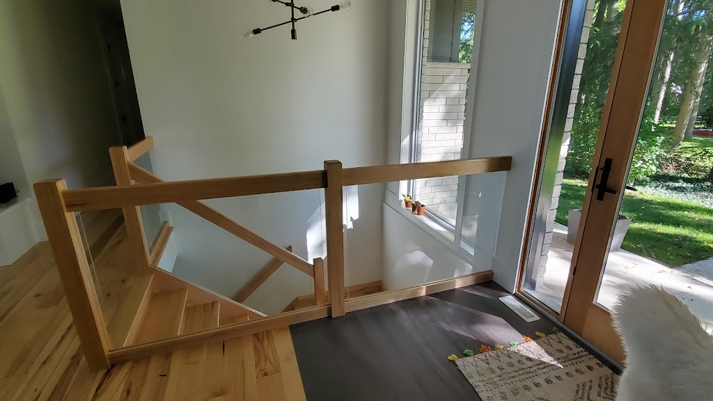 Heritage Stair & Railing Co. Ltd. | 1064 Hargrieve Rd Unit C2, London, ON N6E 1P5, Canada | Phone: (519) 649-2343