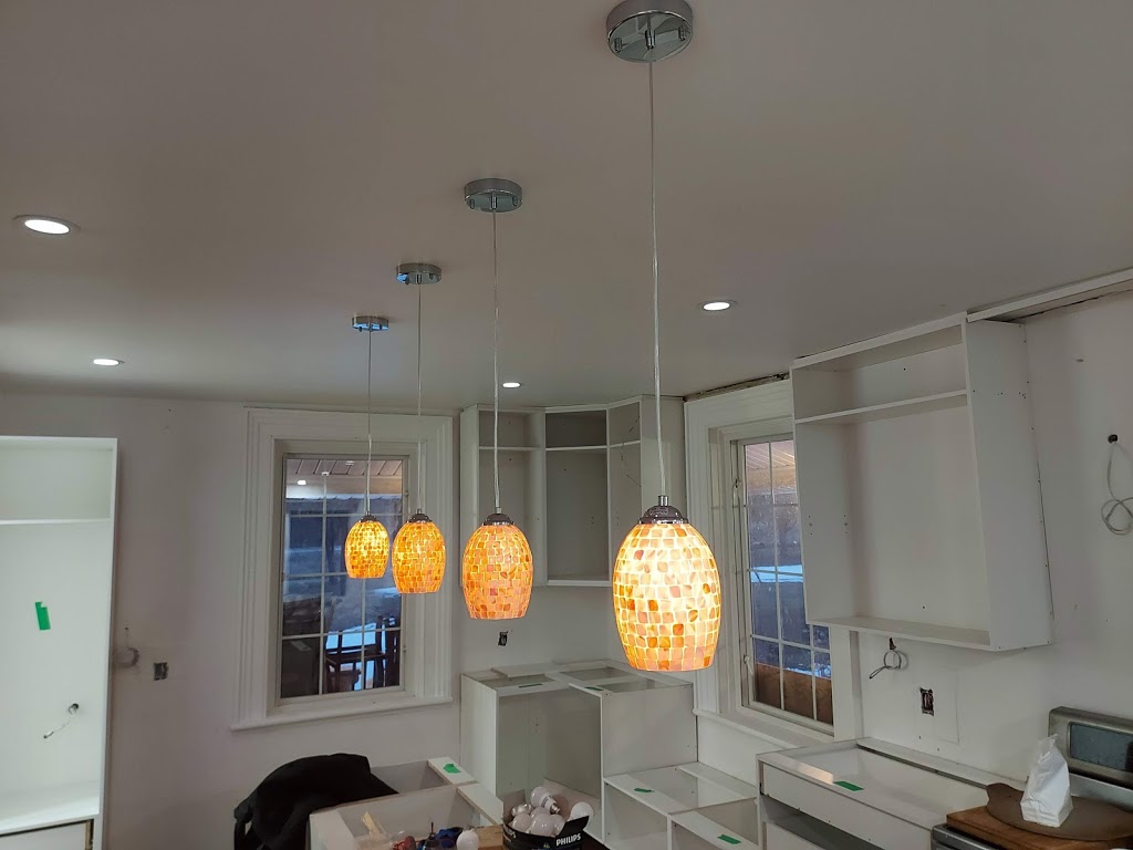 Wallys Electrical Service ECRA ESA 7014447 | 174 Coddington street, Barrie, ON L4M 1S1, Canada | Phone: (705) 725-2021