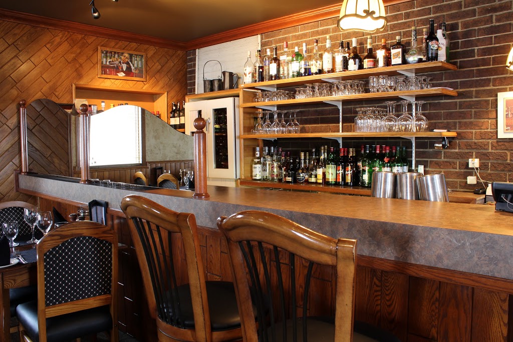 Restaurant La Chaumière Bifteck - Joliette | 25 Chemin du Golf East, Saint-Charles-Borromée, QC J6E 2B5, Canada | Phone: (450) 753-4124