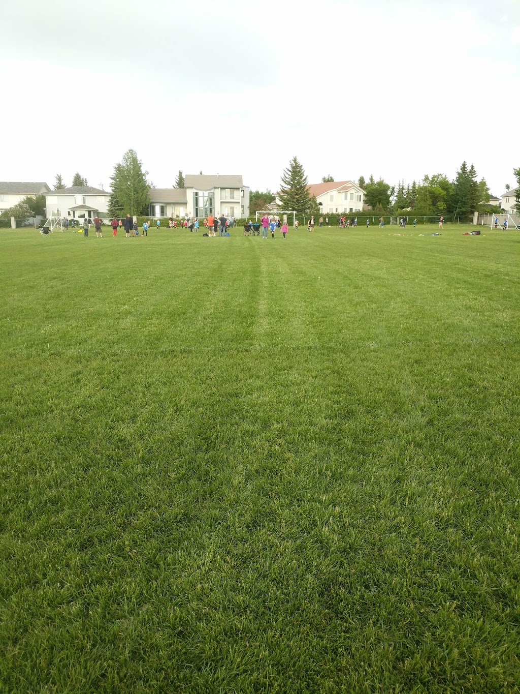Signal Ridge SW Field | 40 Sienna Hills View SW, Calgary, AB T3H 2Y9, Canada