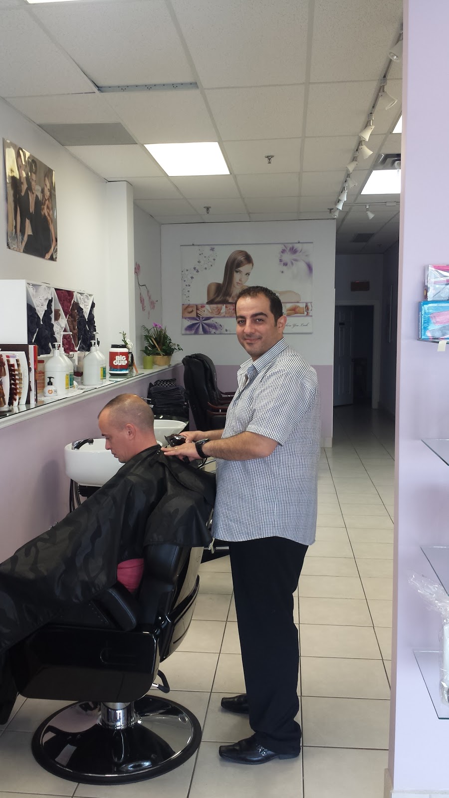 Sams Barber and Salon | 1070 Wellington Rd, London, ON N6E 3V8, Canada | Phone: (519) 204-6501