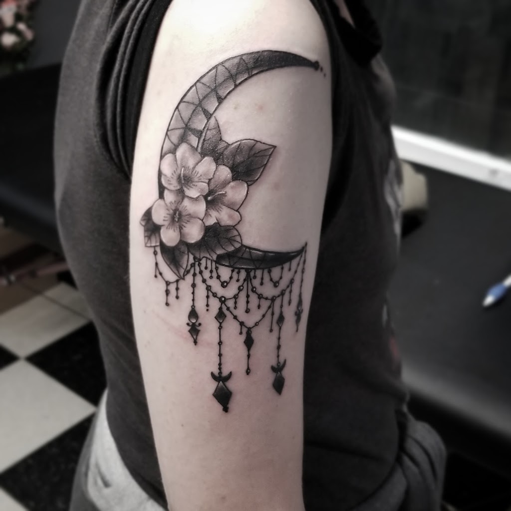 Zombie Joey Tattoo | 132 St George St, Brantford, ON N3R 1V6, Canada | Phone: (226) 450-3777