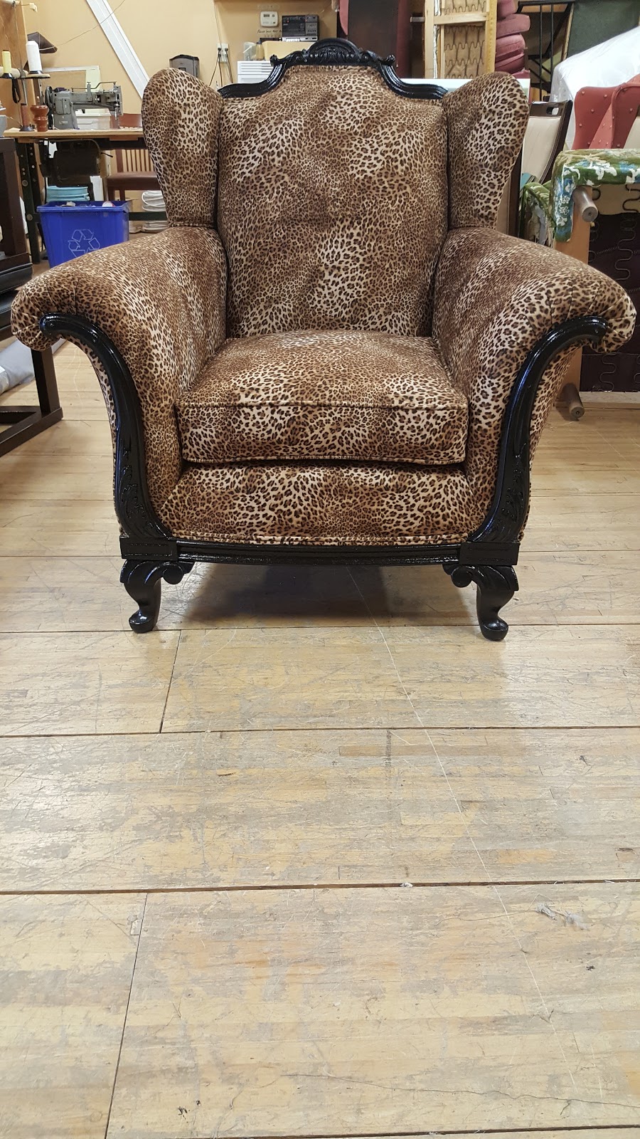 All about upholstery | 27 violet court, Ilderton, ON N0M 2A0, Canada | Phone: (519) 872-6472