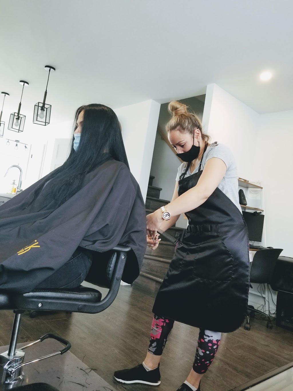 Coiffure et barbiere lili | 3138 Av. de la Paix, Québec, QC G1X 1C2, Canada | Phone: (418) 271-1359