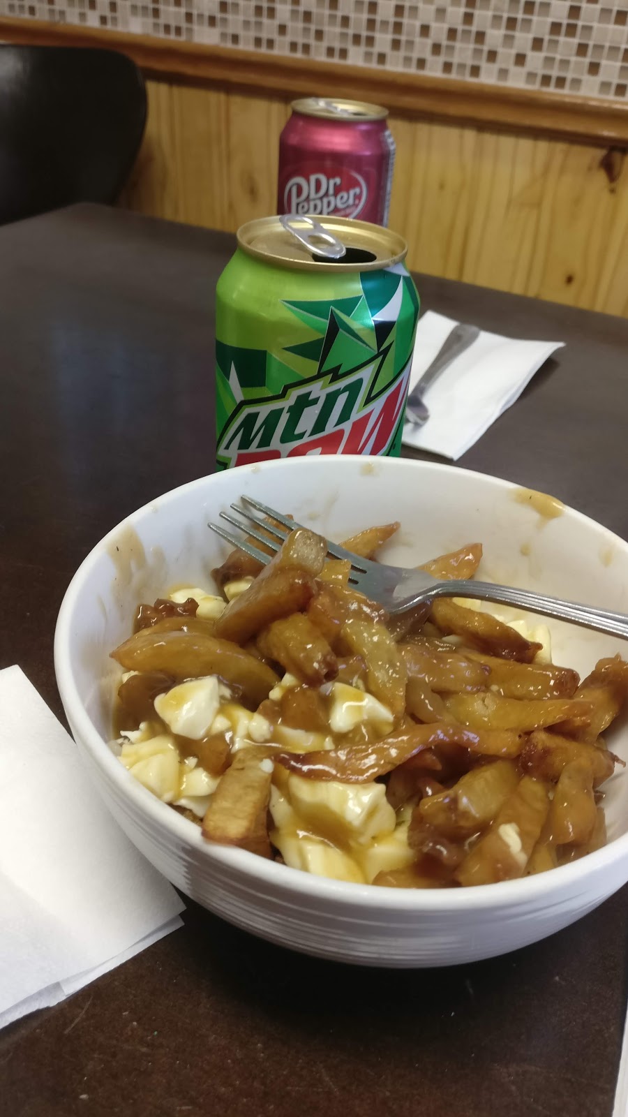 Restaurant Chez Mi Cho | 77 Rue Saint-Paul, Saint-Jean-sur-Richelieu, QC J3B 1Z1, Canada | Phone: (450) 348-1850