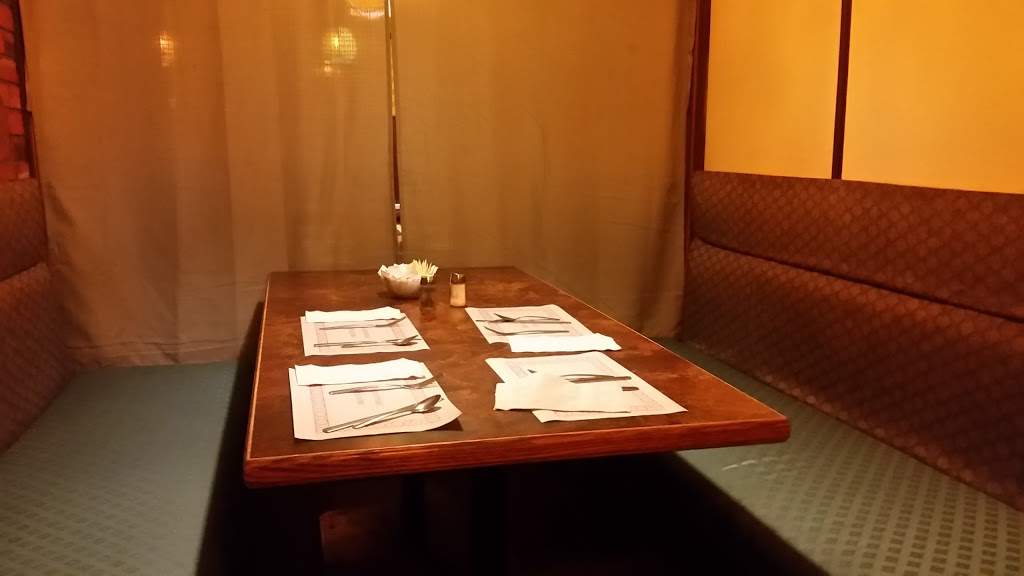 Glitters Family Restaurant & Lounge | 539 Victoria Ave, Regina, SK S4N 2L9, Canada | Phone: (306) 525-8306