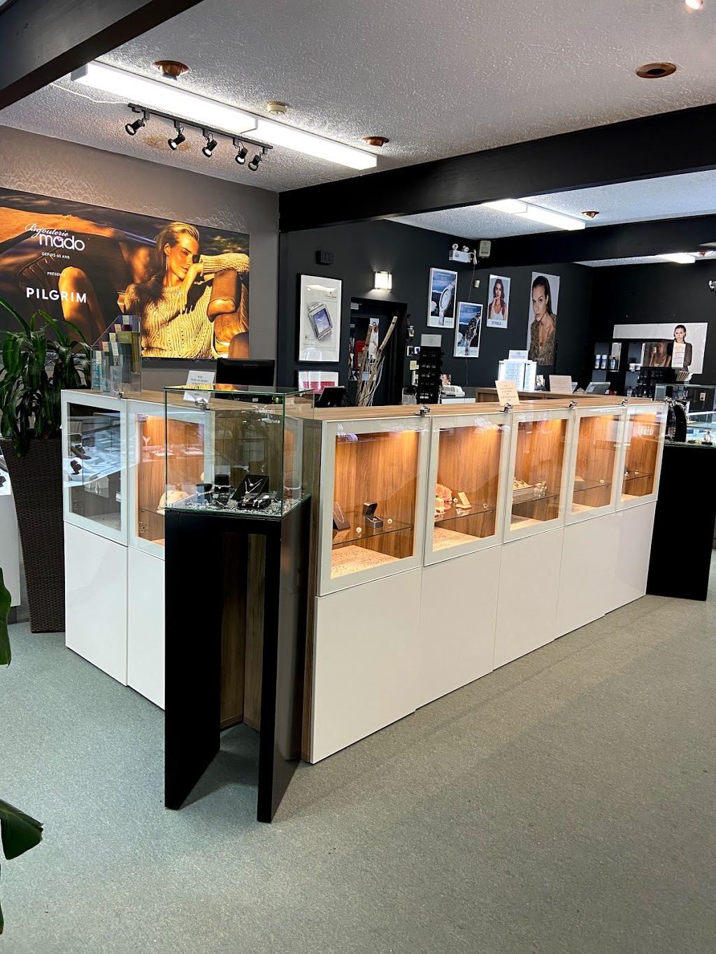 Bijouterie Mado | 1376 Rue de Montarville, Saint-Bruno-de-Montarville, QC J3V 3T5, Canada | Phone: (450) 653-5907