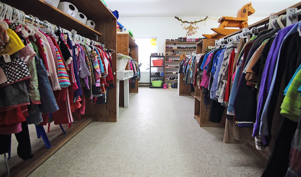 Friperie Mon Petit Singe | 854 Boulevard des Bois Francs S, Victoriaville, QC G6P 5W4, Canada | Phone: (819) 960-2024