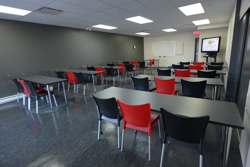 School Driving Tecnic Cap-Rouge | 3520 Rue de lHétrière local 105, Saint-Augustin-de-Desmaures, QC G3A 0B4, Canada | Phone: (418) 529-3868