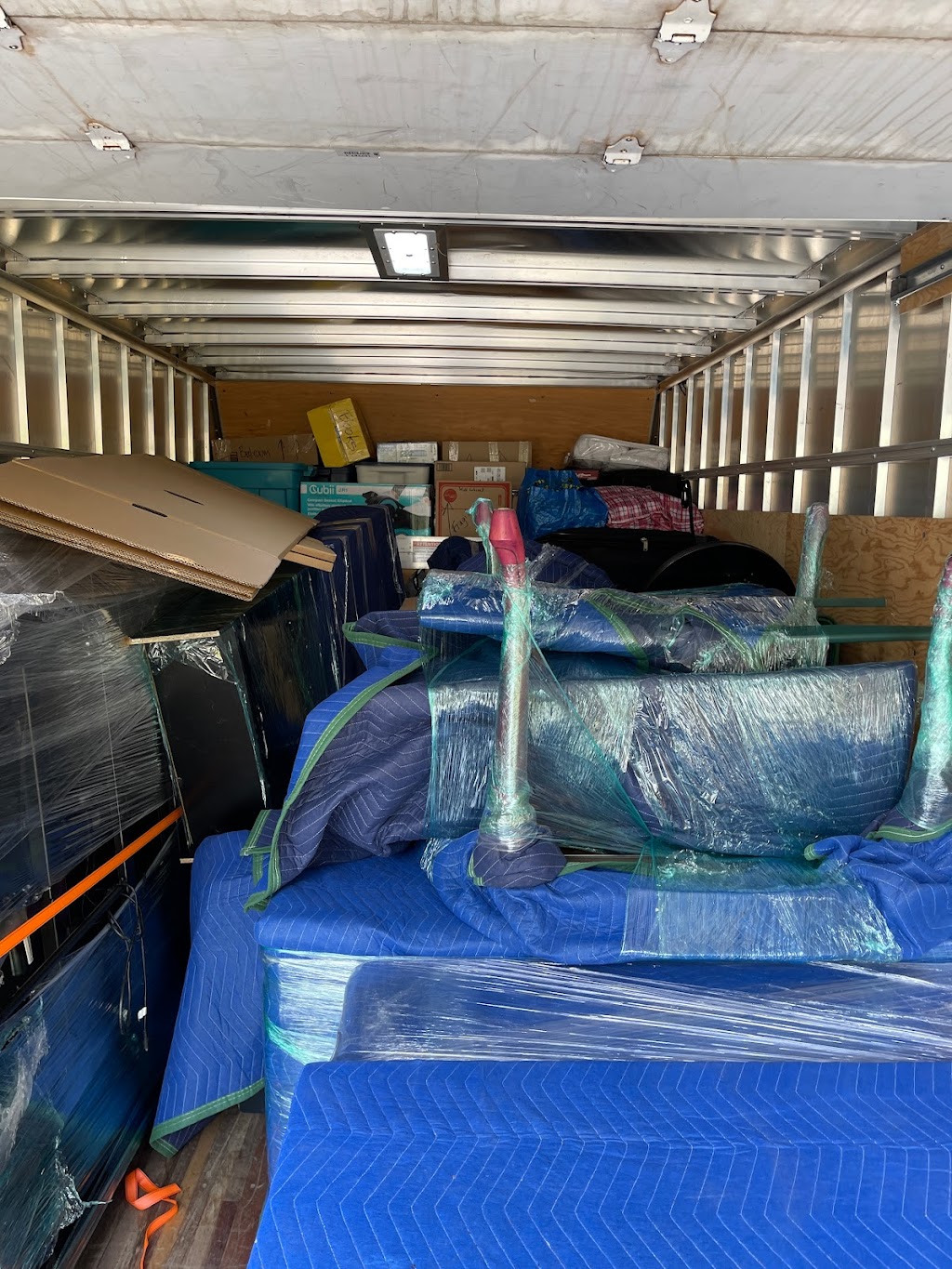 The Moving Company Inc | 7488 Byrnepark Walk #415, Burnaby, BC V3N 0B6, Canada | Phone: (604) 493-2051