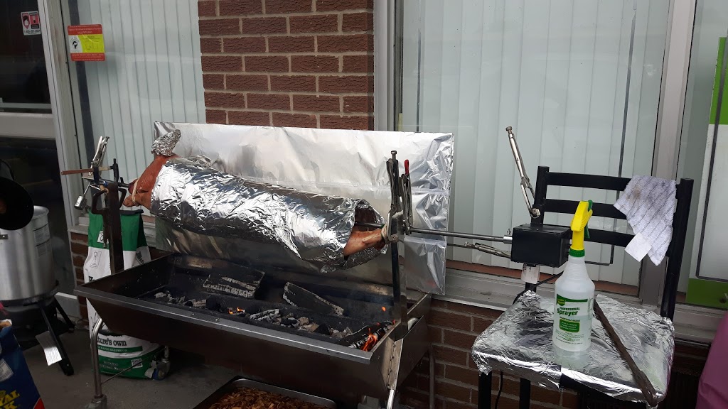 Malones Tavern | 117 Ellesmere Rd, Scarborough, ON M1R 4C3, Canada | Phone: (416) 445-5678